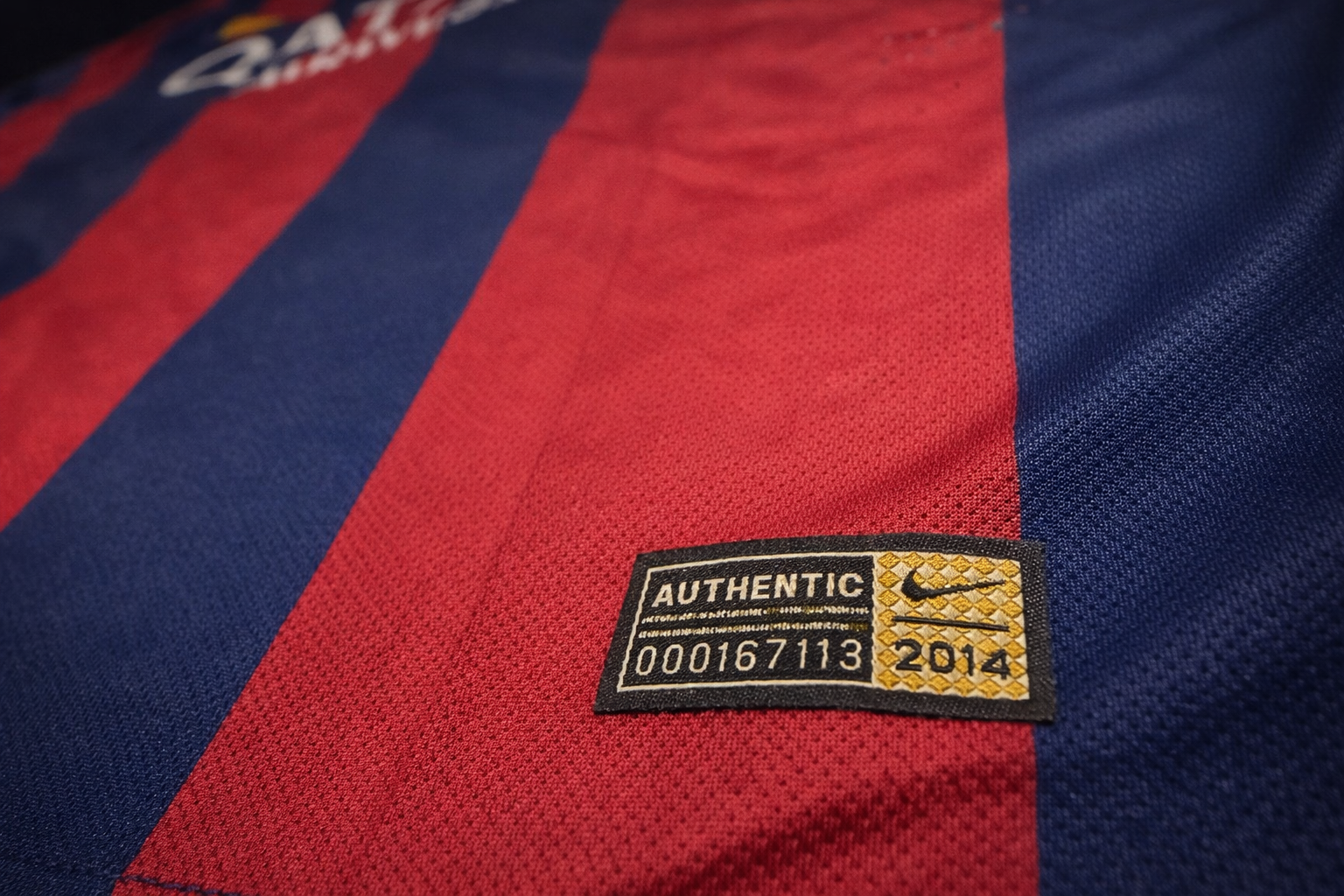 Neymar 14/15 Barcelona – Collector Display Shirt with Printed Signature