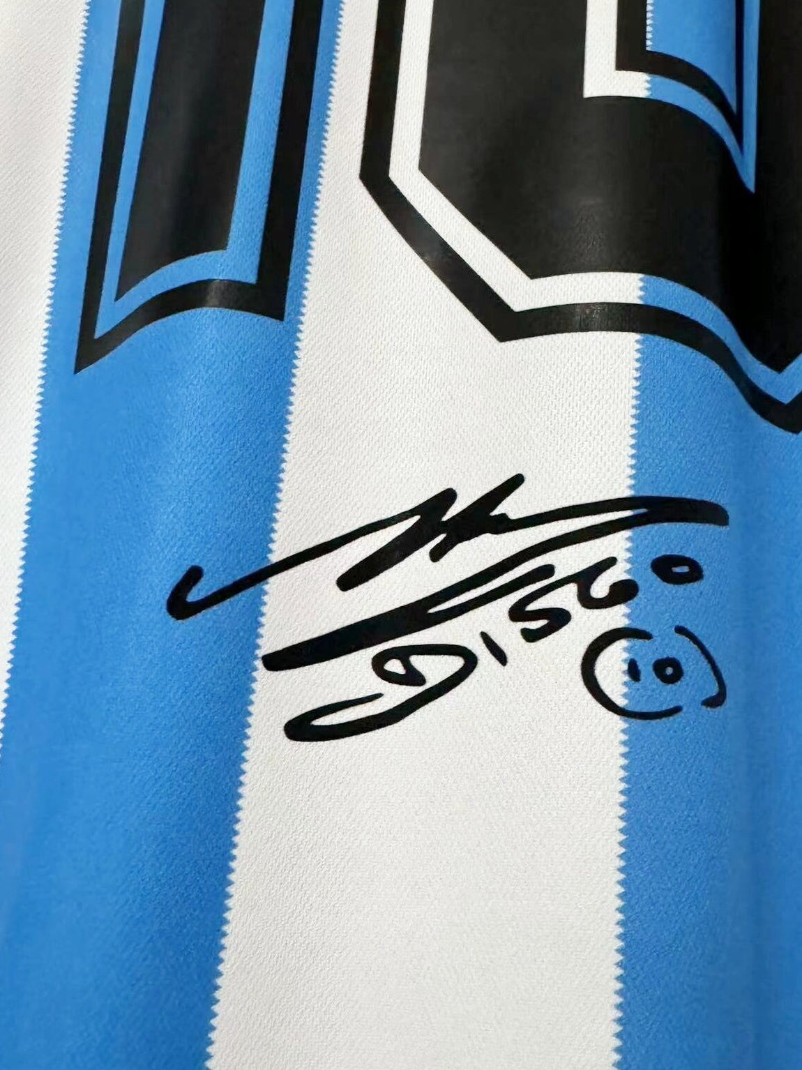 Maradona 1986 Argentina – Collector Display Shirt with Printed Signature