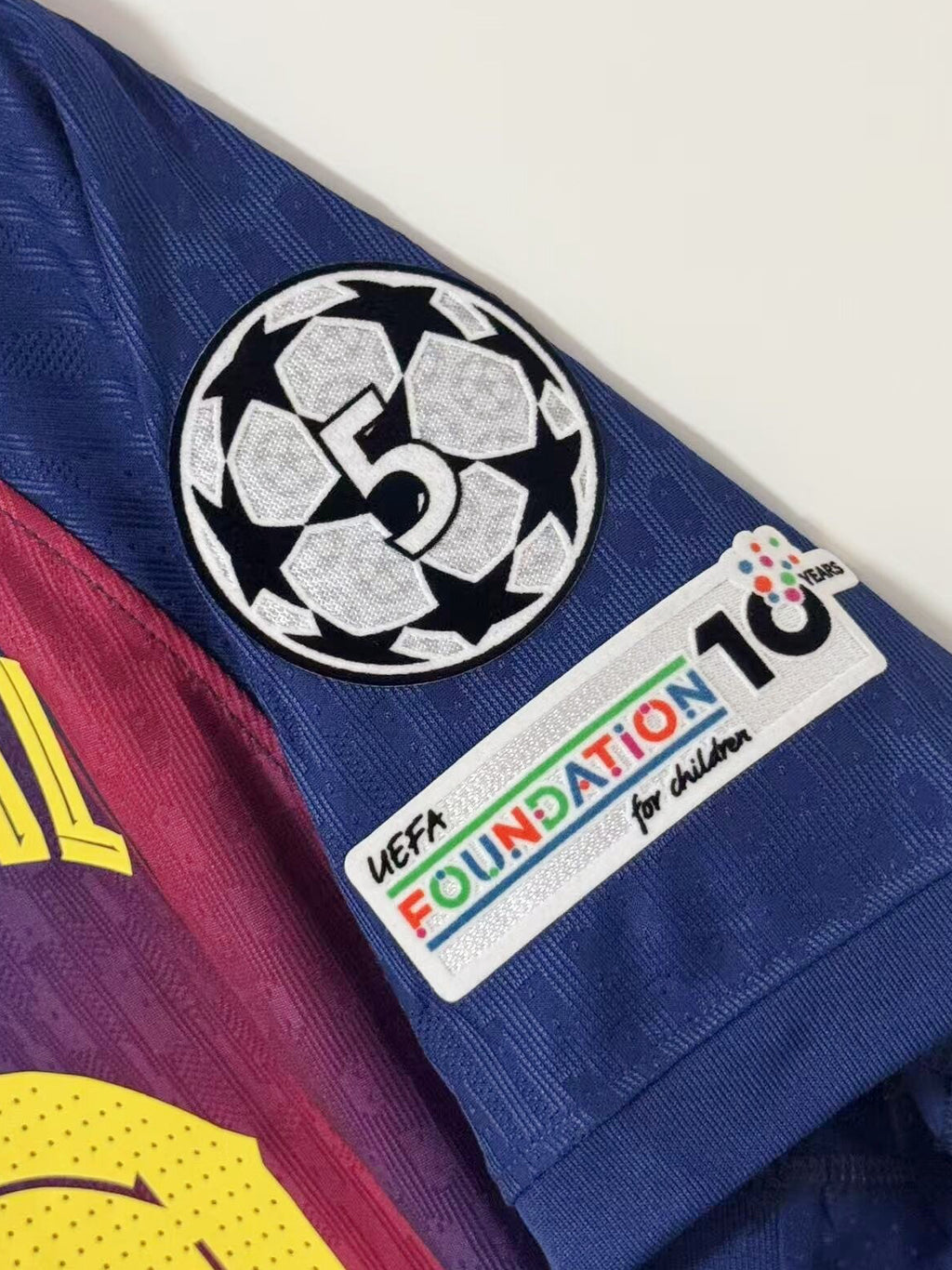 Yamal 25/26 Barcelona – Collector Display Shirt with Printed Signature
