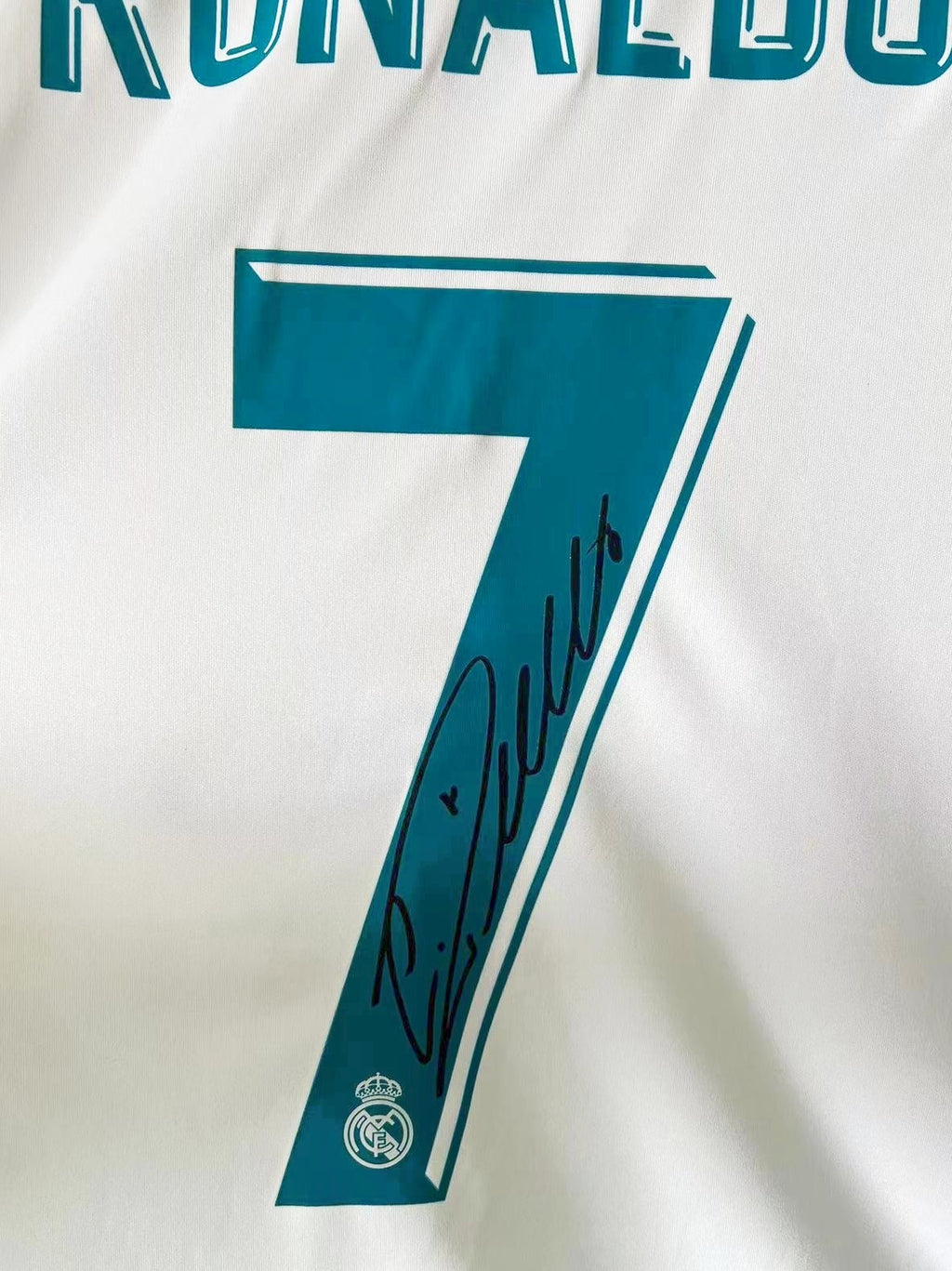 Ronaldo 17/18 Real Madrid – Collector Display Shirt with Printed Signature